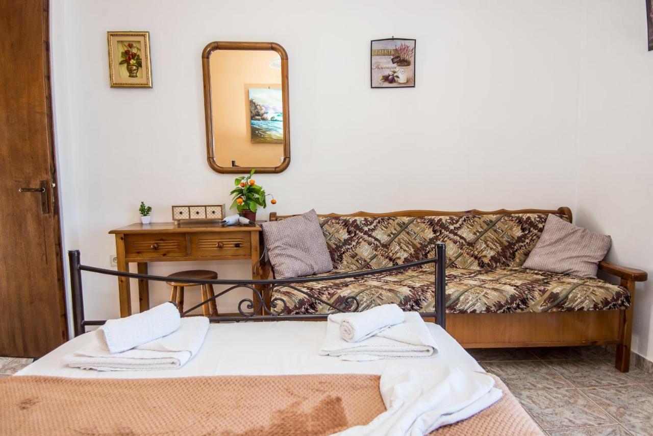 Aristotelis Apartments Razáta Esterno foto